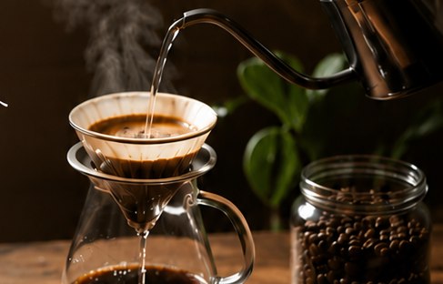 ハンドドリップで淹れたコーヒー